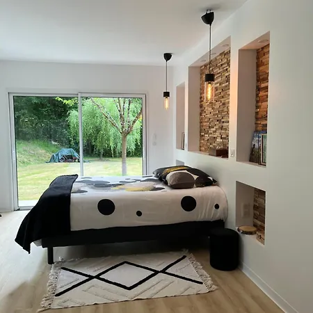 Maison Au Pied De La Foret, Repos Et Confort, Proche De Bordeaux *