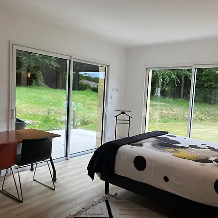Maison Au Pied De La Foret, Repos Et Confort, Proche De Bordeaux